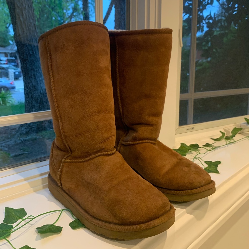 Classic Tall Brown UGG’s